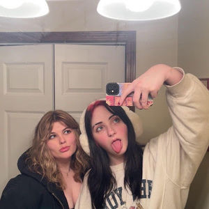 Meet your Posher, Claire